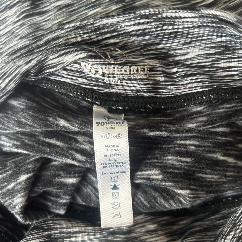 90 Degree By Reflex Black and White leggings